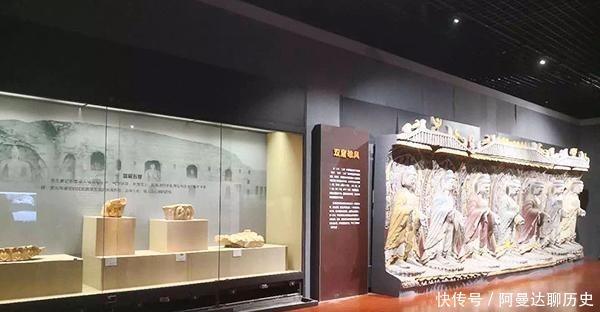  云冈|“塞上皇冠巍巍云冈”云冈石窟展厅吸引观众