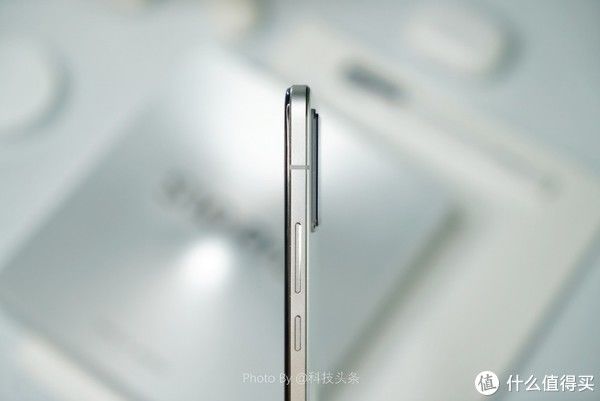 同款|蔡徐坤同款vivo S10 Pro首发评测：最强自拍+1亿像素，双面都好玩