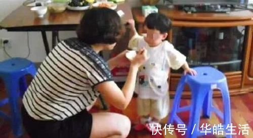 饮食|孩子3岁吃饭还要追着喂,小孩挑食、吃饭难,妈妈该怎么搞定?