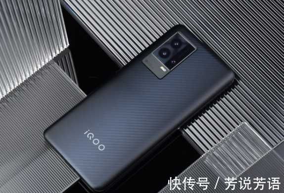 iqoo|小米12和iQOO8相比较，选择哪款好？