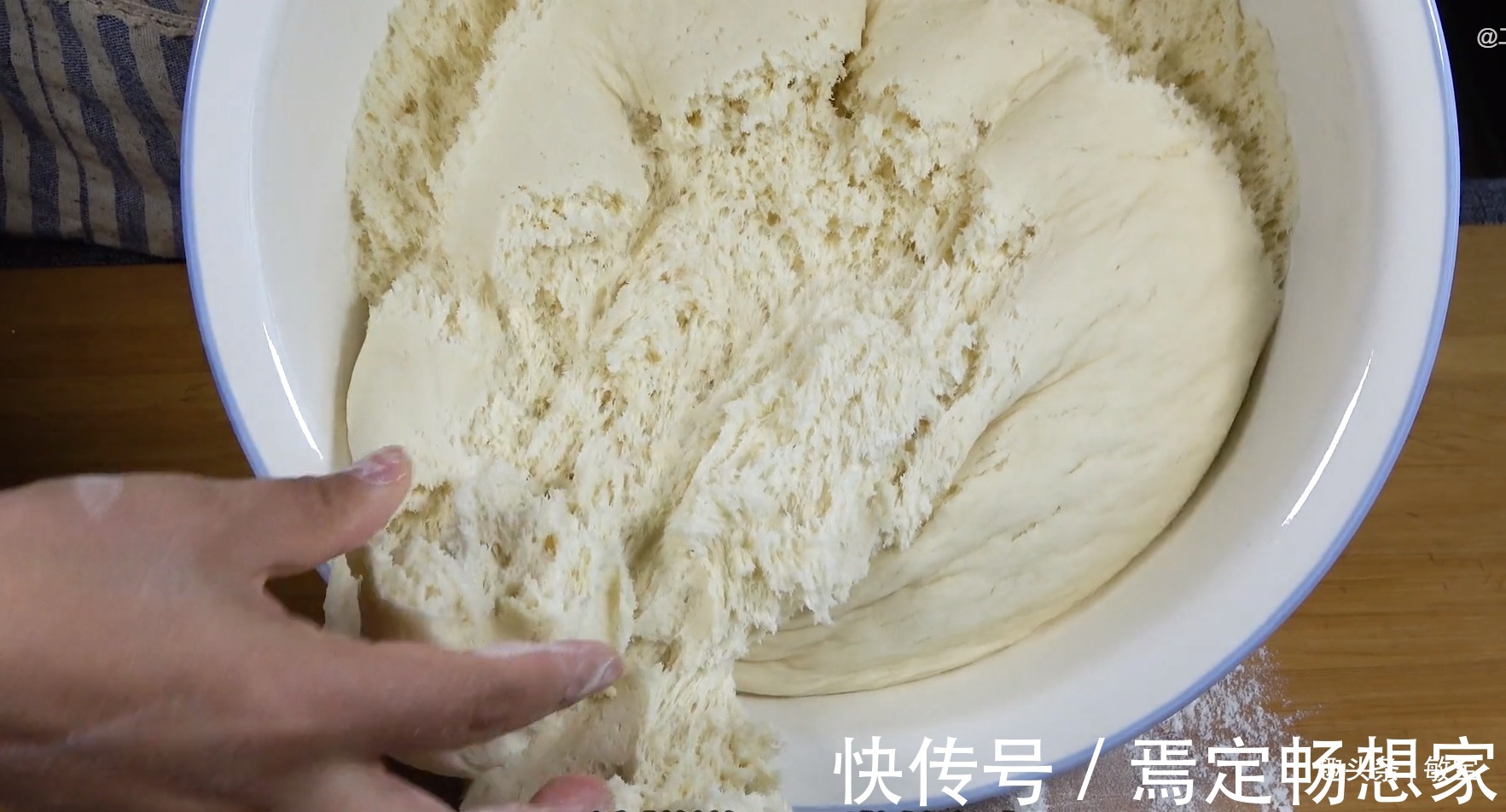 蒸馒头是开水还是冷水上锅要不要焖教你这么蒸个个白胖不回缩