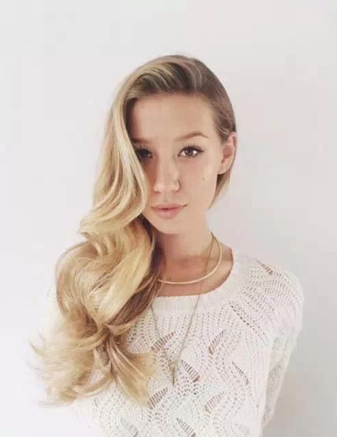 发型没有气场怎么做女神？中分好还是偏分好？