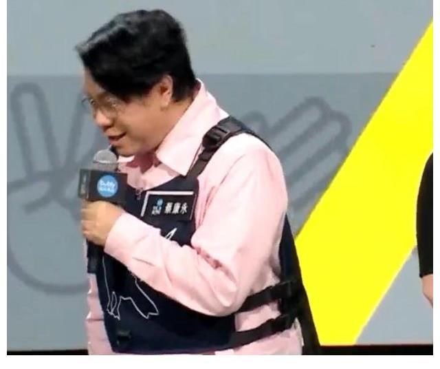 李成儒再次贡献经典语录犀利点评,蔡康永好尴尬