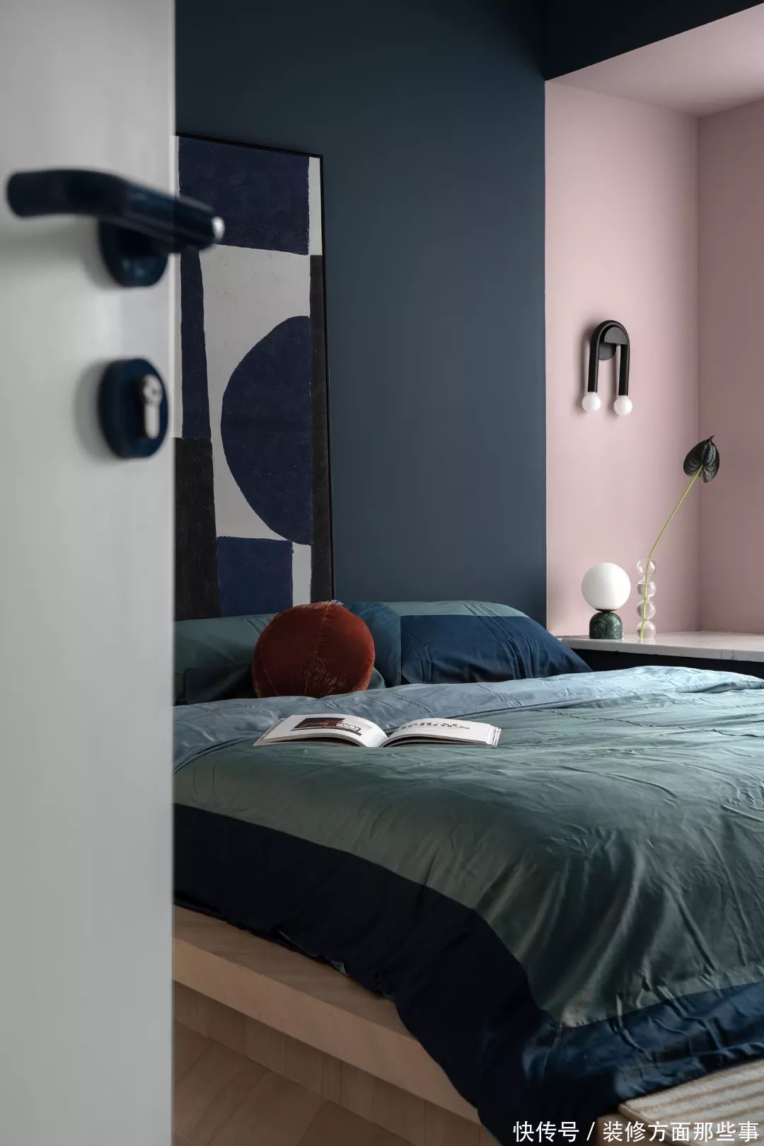 三居|90平个性三居装修，这样的隐形门设计，还是头一次见！