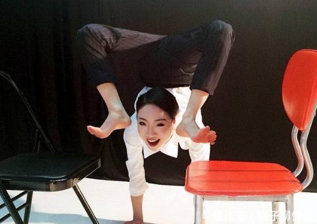 姿势|中国柔术美女,境界已达到登峰造极,姿势有点心疼