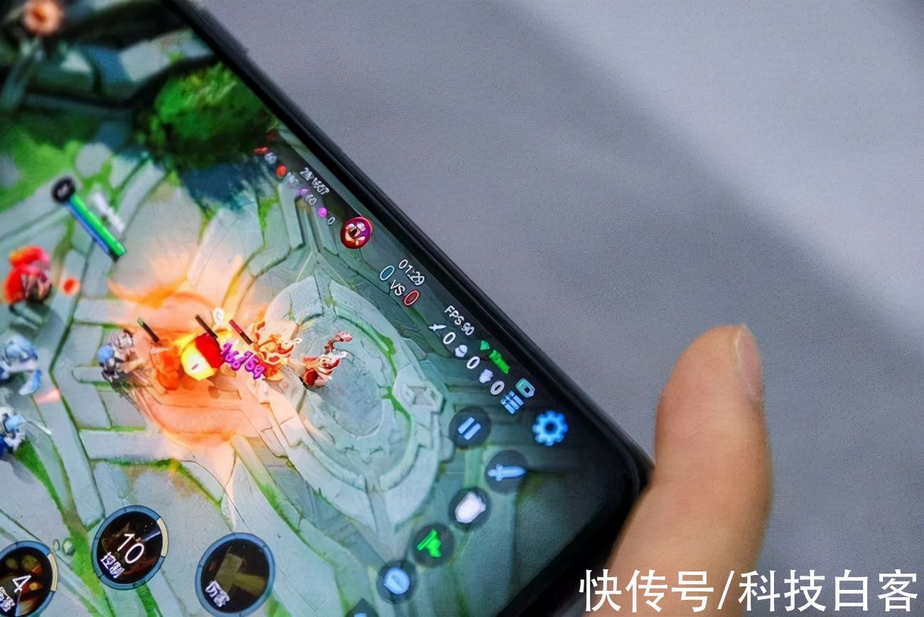 中兴5G时代应该是怎么样?中兴Axon 30 5G超级天线3.1抢先领跑