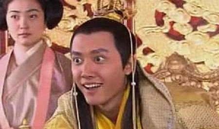  低估|史上被低估的皇帝，看似玩了一辈子，却是个隐藏的大佬