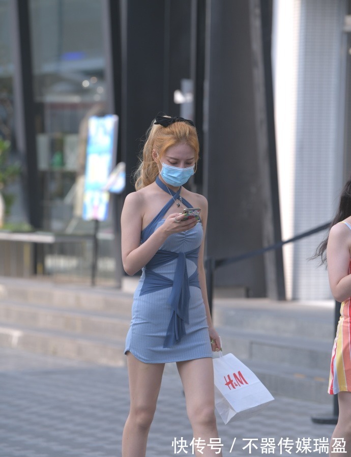 天蓝色|想要性感不媚俗,你可能需要这一套,轻松解决穿搭问题!