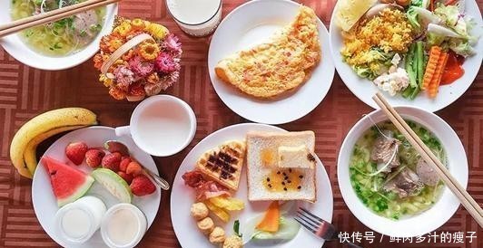  骨质疏松|转告家人：牛奶和“它”搭配，每天这样喝，骨骼也许更好些