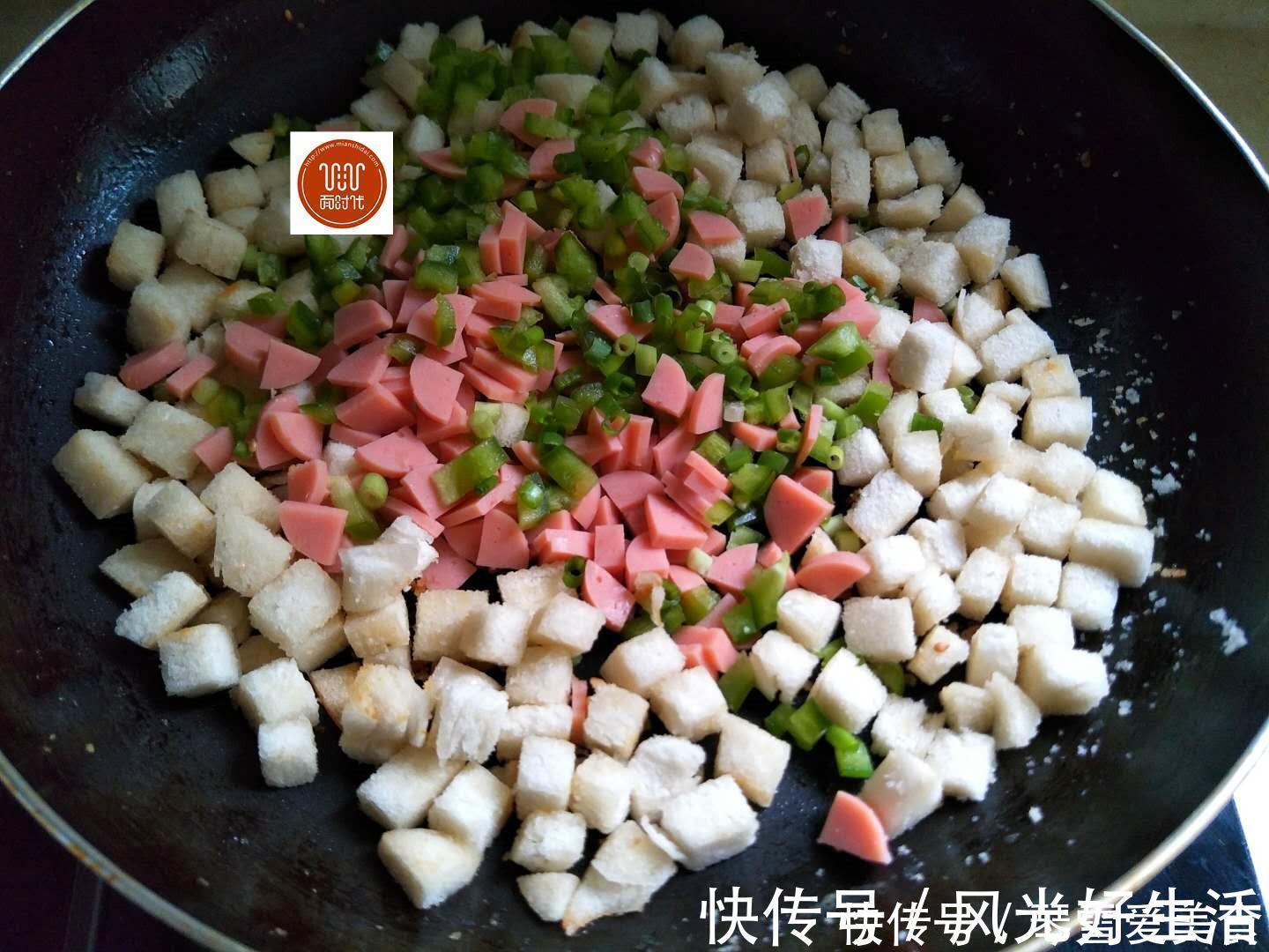 馒头|懒人早餐饼做法，不用和面揉面，越吃越香，10分钟就好，太好吃了