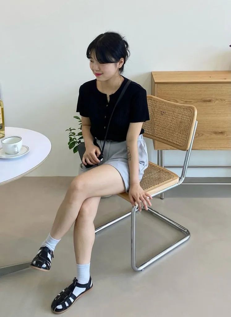 玛丽珍鞋|你的凉鞋烂大街了!今夏流行这几双,百搭又凉快