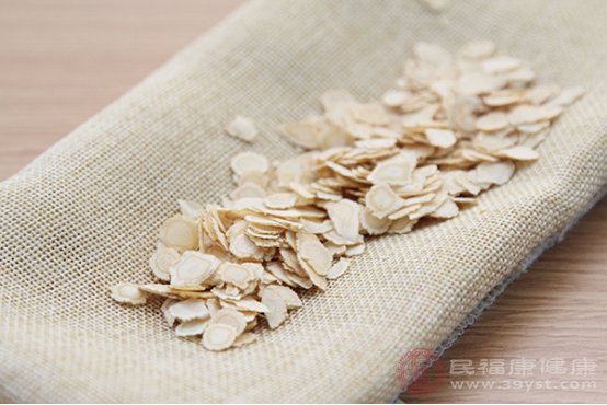 西洋參泡水喝有什么好處