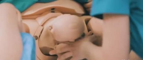 小婷|顺产究竟多“考验”妈妈?一组图带你领略,什么叫做为母则刚