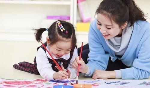 父母在这几个方面越大方，养出来的孩子越自信大方，想不成才都难