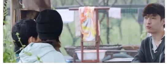 现实|杨紫一人录三期，11个小艺人录一期，《向往》揭露红与不红的现实