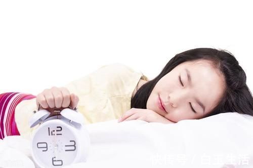 保湿|怎么可以让皮肤变白，最近发现皮肤越来越暗黄没有光泽？
