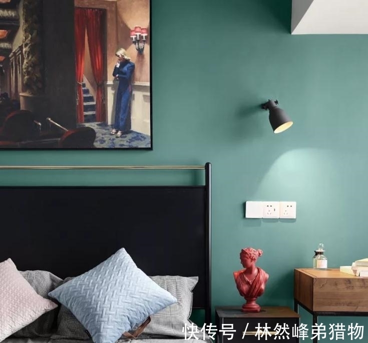 装修|小户型别再瞎装!如今流行“不买”餐桌,隔墙改玻璃隔断,太实用