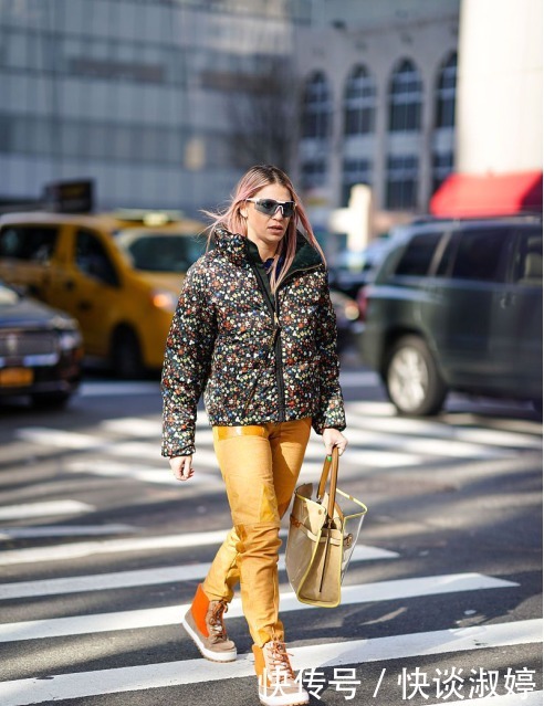 年龄|冬季外套不用买太多,准备短款羽绒服就够了,不挑年龄还时尚