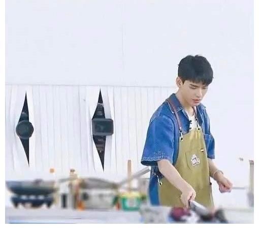 路透照|《中餐厅》第五季路透照曝光,周也颜值太出众,姚安娜如同素人!