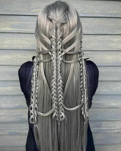 亚历杭德罗·洛佩兹 21岁小伙编出漂亮的发型,脸:想要,发型:你不配