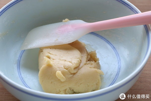 传统的小点心，低油低糖，酥脆又好吃