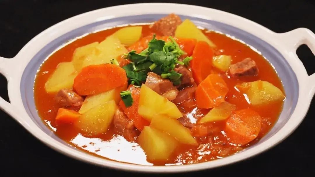 洋葱|三伏多喝这碗汤!西红柿+它,防癌、护血管高手!不是鸡蛋、土豆