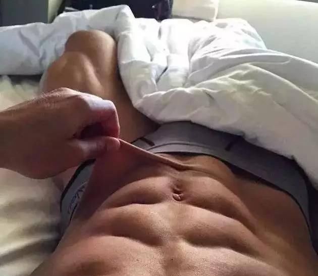 腹肌|体脂率低于10的腹肌长啥样，你自己感受下，太过瘾了