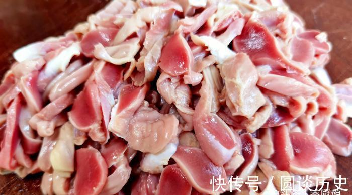 猪肉|三伏天,多吃此肉不长胖,比猪肉便宜,比牛羊肉香,常吃对脾胃好