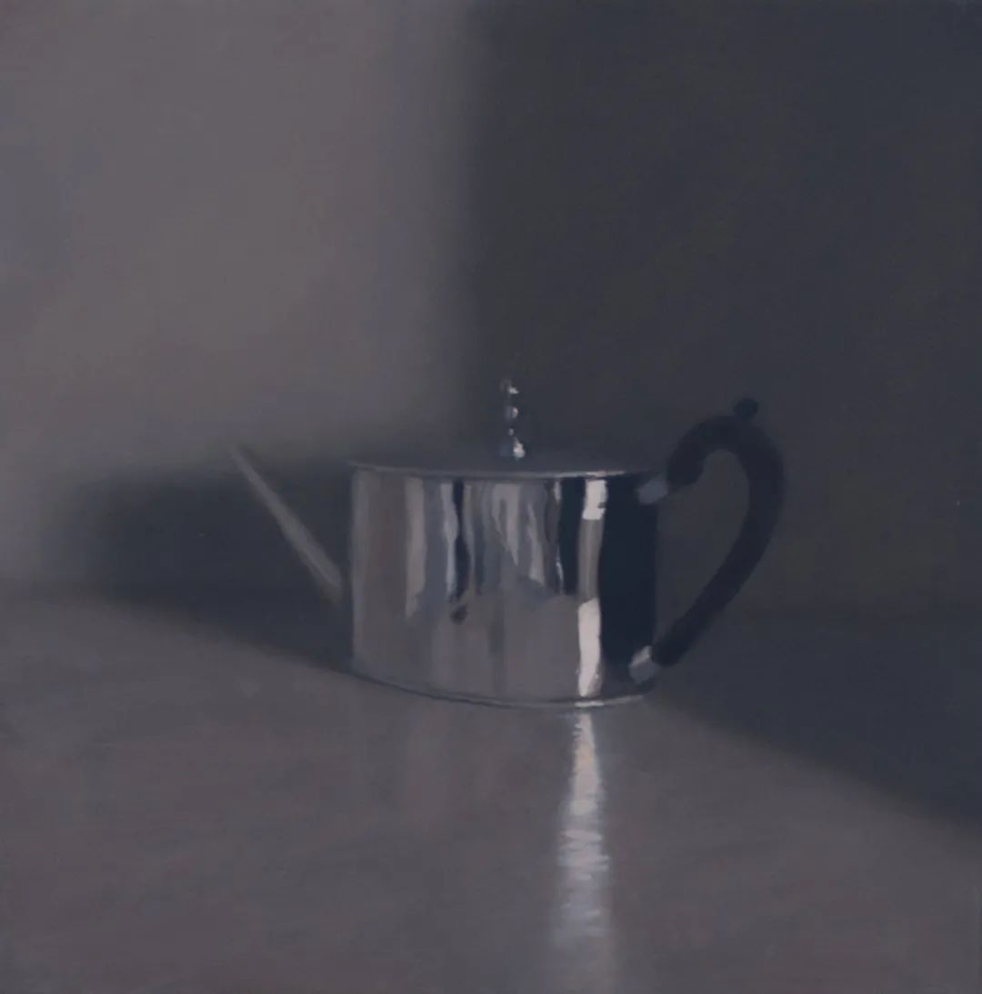 孤独感#柔和的光影和质感,她的静物画散发着一种孤独感!