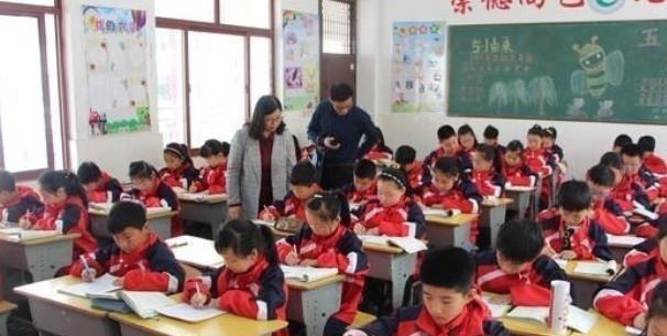 铅笔#为什么小学生不让用自动铅笔?其中暗藏玄机,真不是老师胡乱要求