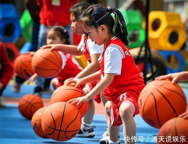 舒适圈|“妈妈,别人都不和我玩!”你的回答,决定孩子未来的“交友观”