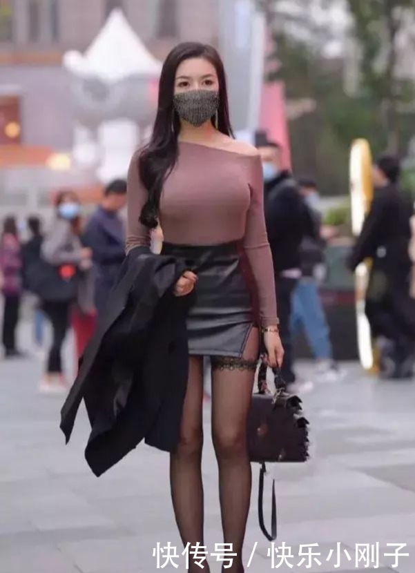 此女只应天上有,人间能得几度闻,别样魅力穿搭