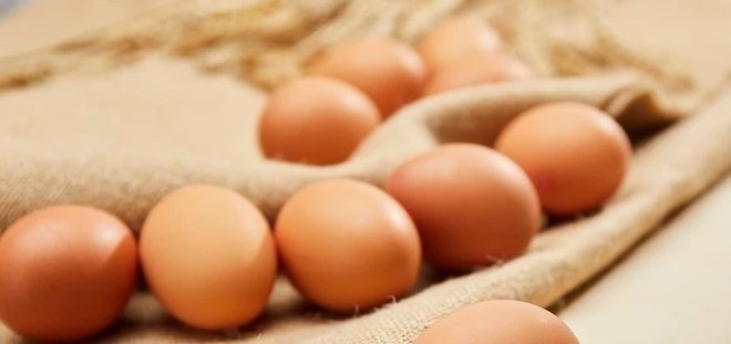 差距|每天吃一个鸡蛋和从不吃鸡蛋的人,差距还真大,看完长知识了