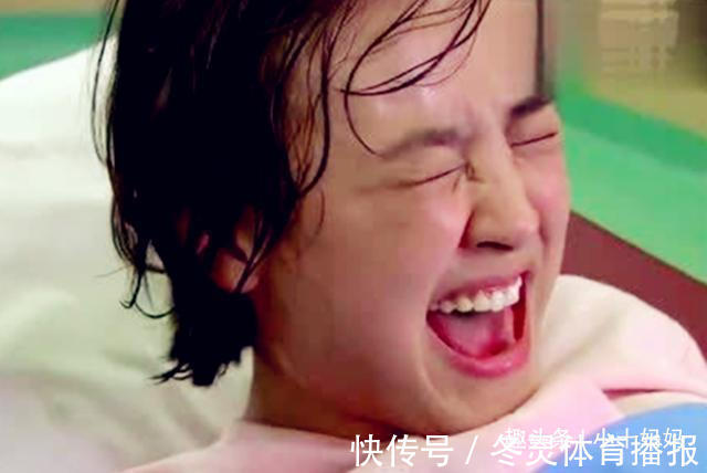 妇产科医生|孕妈在医院走廊突然生娃,急喊“快接住”,老公的表现让医生敬佩