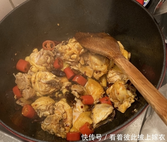 芋儿鸡,鸡肉很鲜嫩,味道非常好