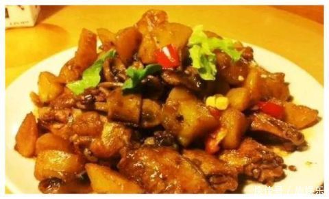 每年冬天,这3道家常菜女人要常吃,看着不起眼,特别受大家欢迎