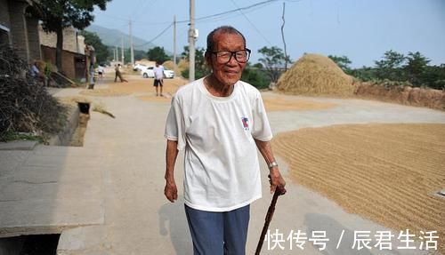 性能力|人开始变老后，身体会给出5个信号，想不服老都难了