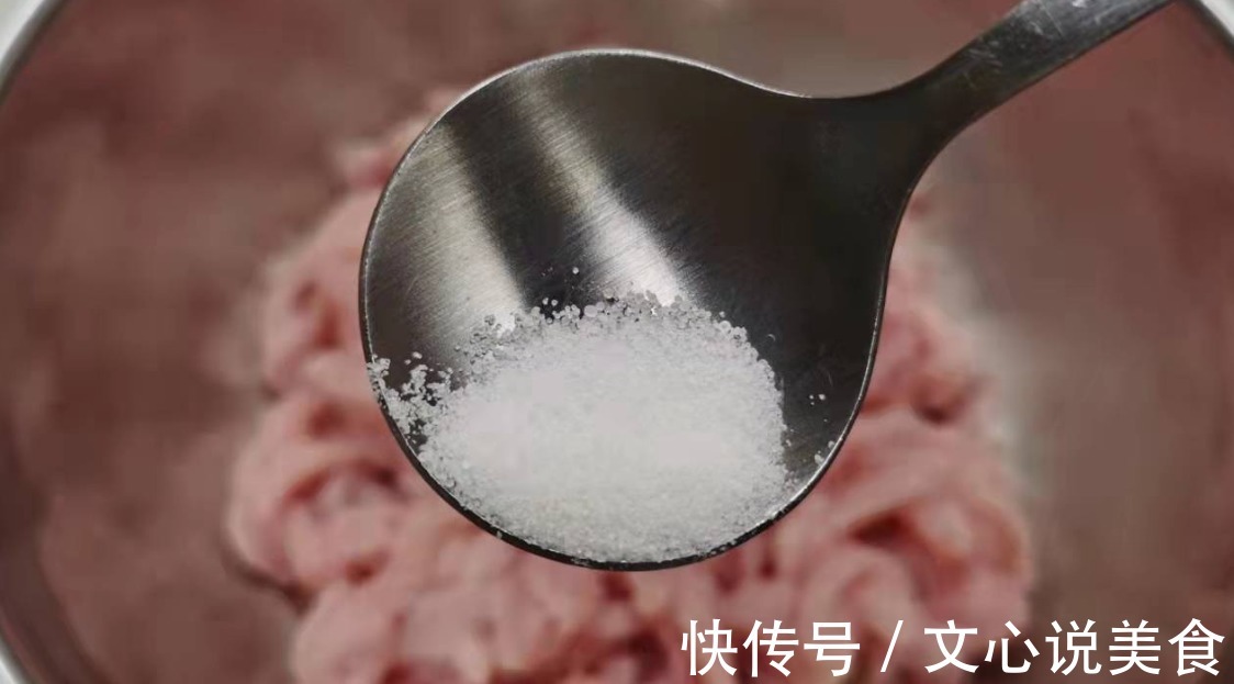 榨菜炒肉丝的经典做法，色香味俱全，这就是干饭人的下饭菜！