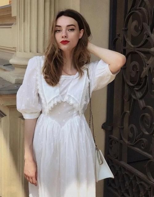 都知道“娃娃领”减龄，想穿得好看也不简单，这些雷区千万不能碰