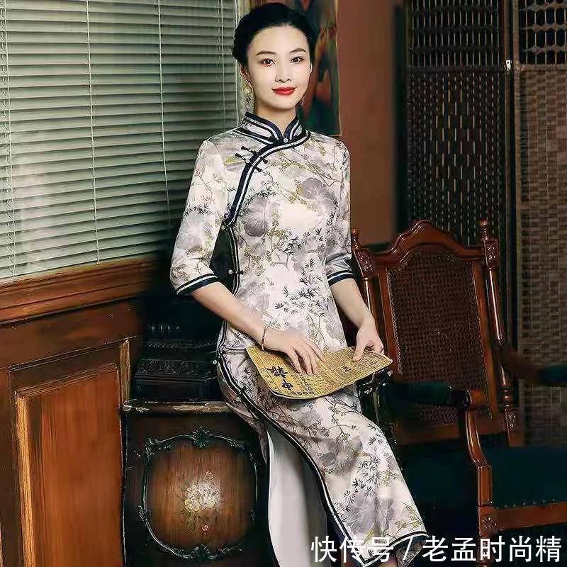 时髦|女人一生总要穿一次“旗袍”,今年流行的是这件,时髦显瘦又优雅