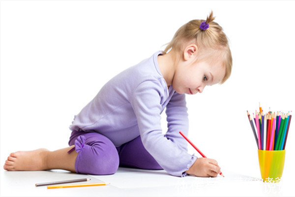 发育|一个孩子聪不聪明,看“手”就能知道精细运动发育标准来啦