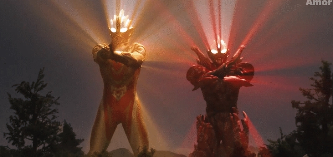 卡爾密拉|特利迦奧特曼終極一戰(zhàn),卡爾密拉第二形態(tài)現(xiàn)身,三千萬(wàn)年前是真的