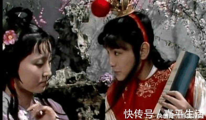 王熙凤!贾府里的赵姨娘, 常被骂狗血淋头, 同样是小妾此人就连王夫人也不敢惹