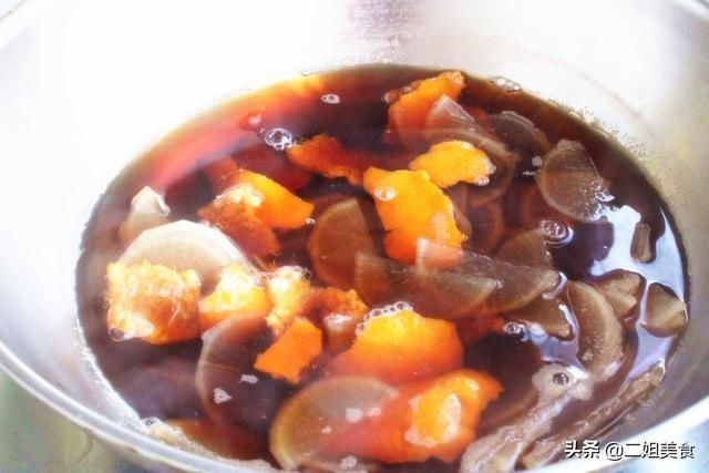 萝卜片|把萝卜和橘子皮一起下锅煮，太聪明了，用途花钱买不到，简单实用