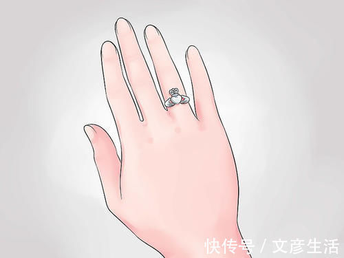 大全|订婚戒指戴哪个手指,结婚戒指戴哪个手指,克拉达戒指戴法大全