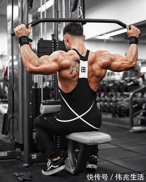 法式小馒头|刷爆健身圈的“法式小馒头”腹肌，这腹肌哪个男人抵挡得住！