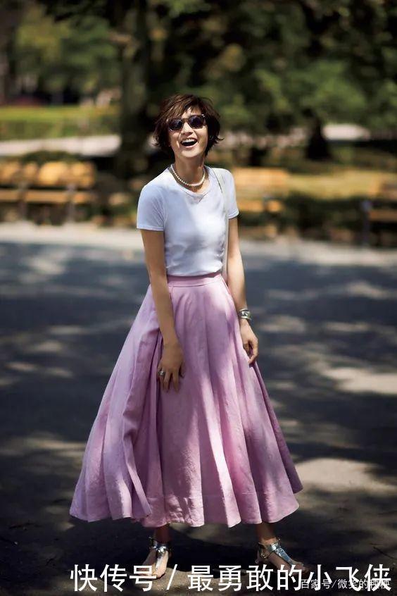 谁说50岁就是奶奶这位51岁博主的减龄搭配,得体优雅、照搬简单