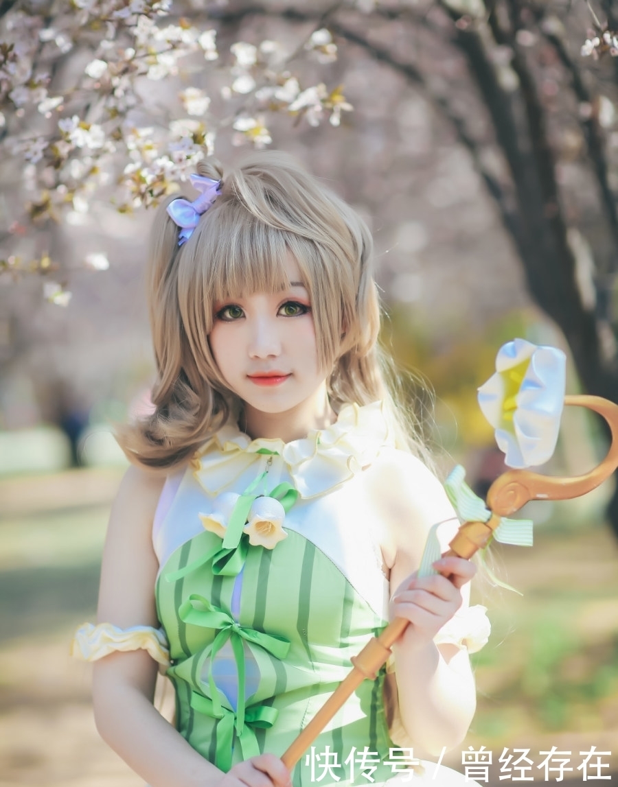 奶盖|cosplay:南小鸟@雅雅芝士奶盖茶