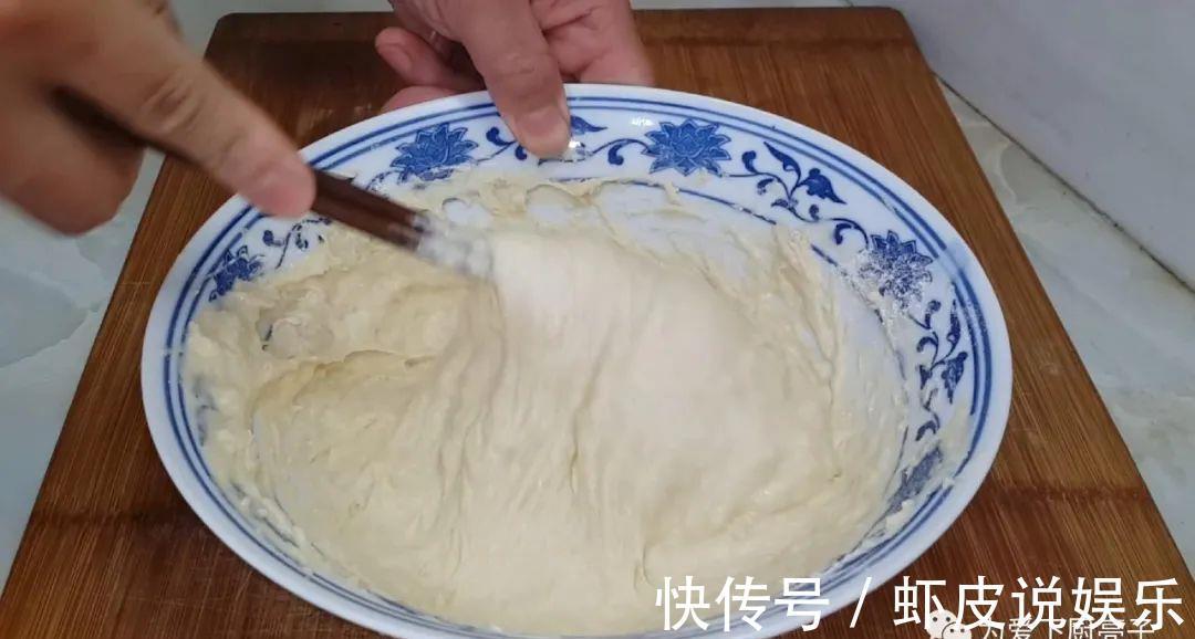 筷子|早餐别炸油条了,教你一种新吃法,锅里一炸,比面包蛋糕蓬松好吃