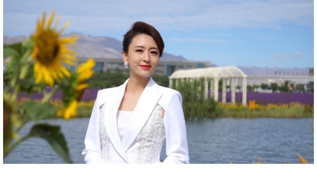 央视主持人张蕾被重用,主持央视热播综艺,搭档门面主持人